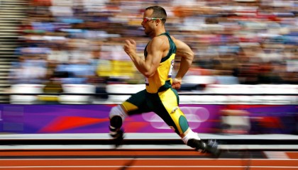 开云体育2026-勇士绝杀灰熊，切特·霍姆格伦如何用无声的节奏掌控生死时刻