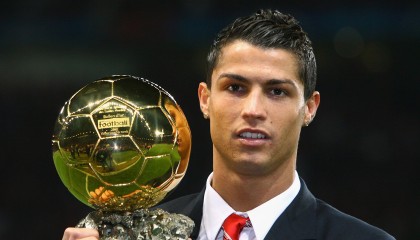 开云体育app-当斯通斯的铁壁横亘，南美最后的火种在东方燃烧