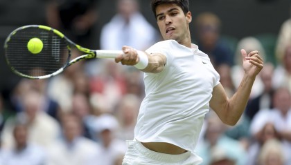 开云体育官网-蒙特卡洛大师赛翻盘温网，梅德韦杰夫刷新纪录