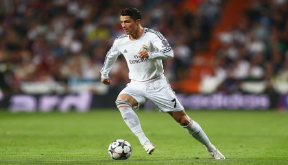世界杯2026-铁血防线与传控盛宴，阿诺德闪耀全场，西班牙硬撼卡塔尔奏凯2026世界杯焦点战