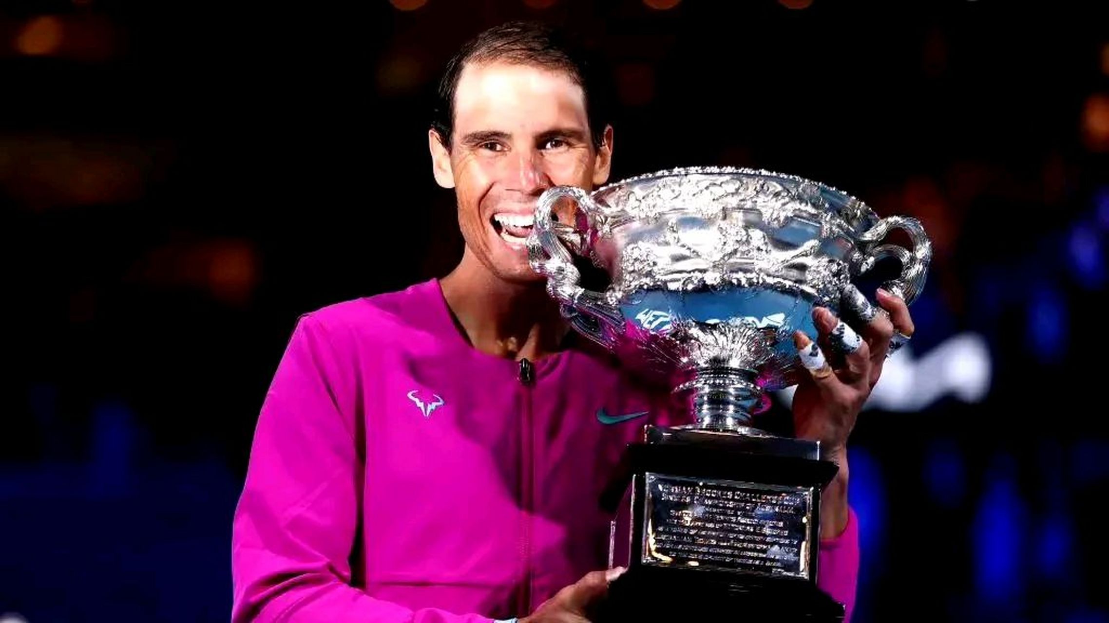 澳网完胜ATP总决赛,纳达尔统治全场 澳网完胜ATP总决赛,纳达尔统治全场