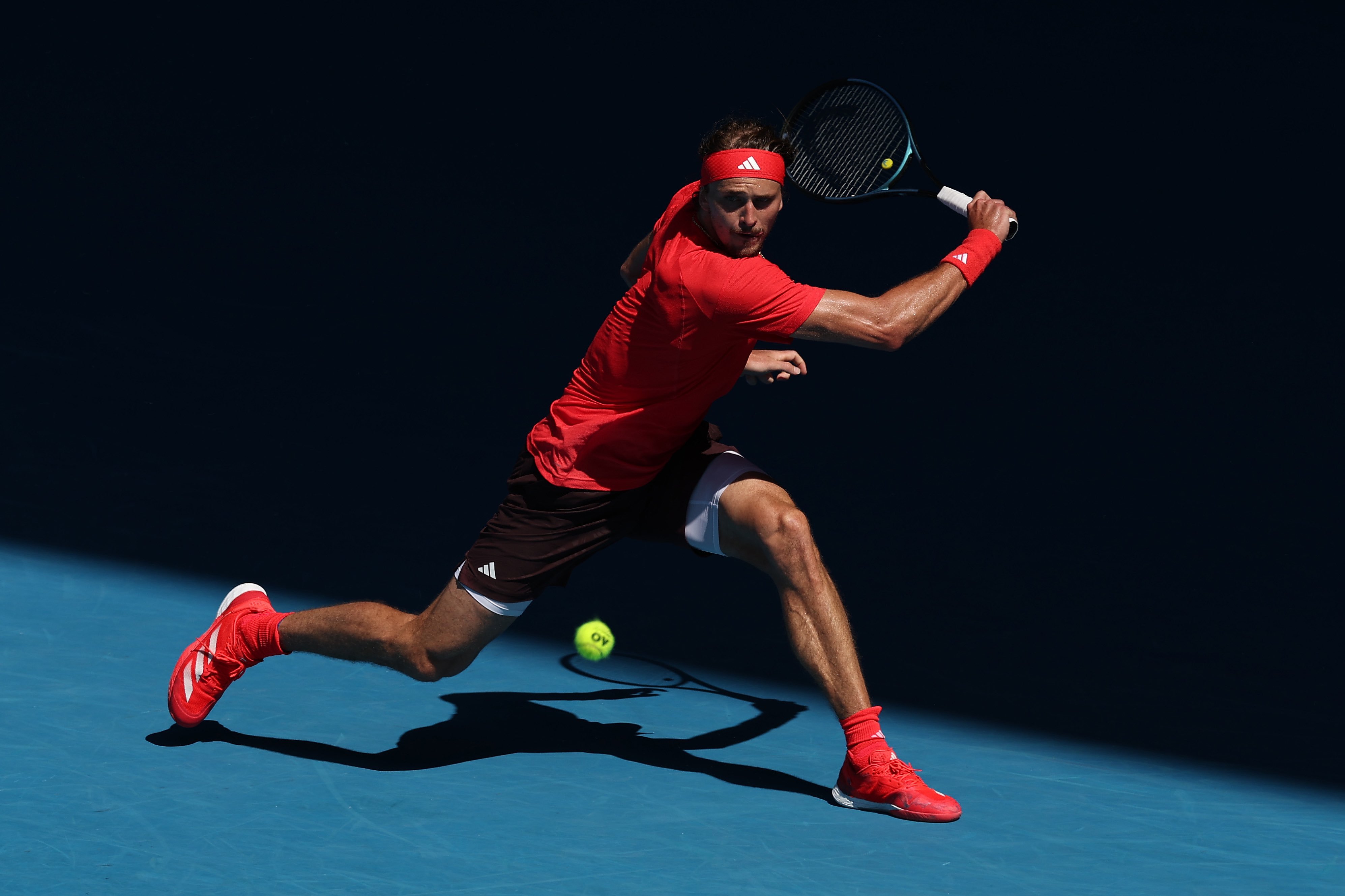 ATP总决赛逆转澳网，兹维列夫带队取胜